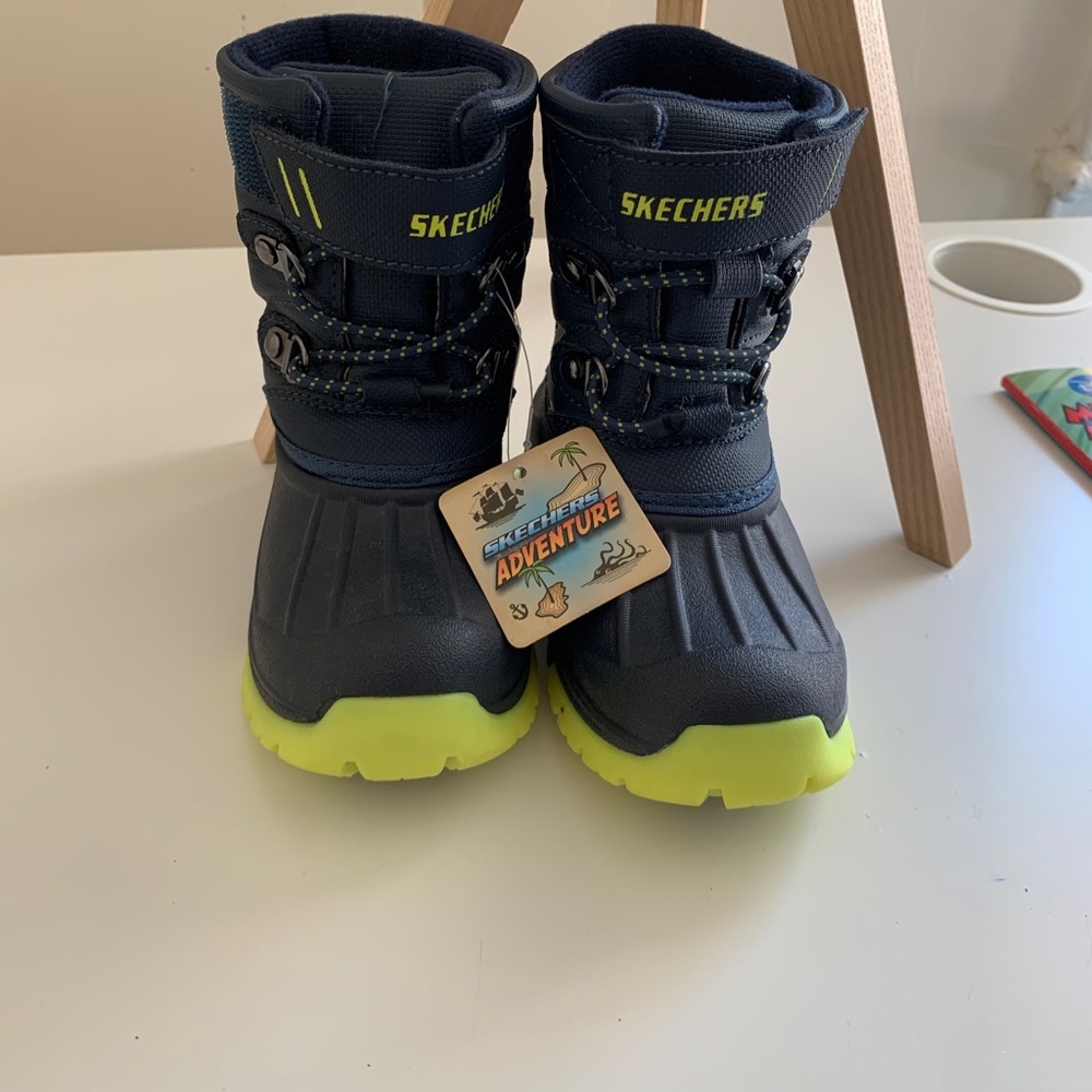 Skechers snow boots